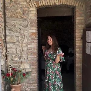 Bed & Breakfast La Corte And Restaurant - Free Parking - 10 Minutes To The And Centre Tavernerio